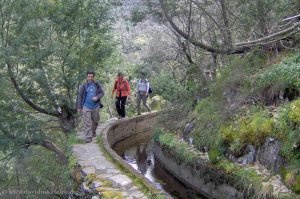 Walking on the Lousã's aqueduct